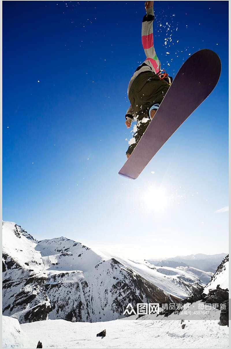 极限实景滑雪图片素材