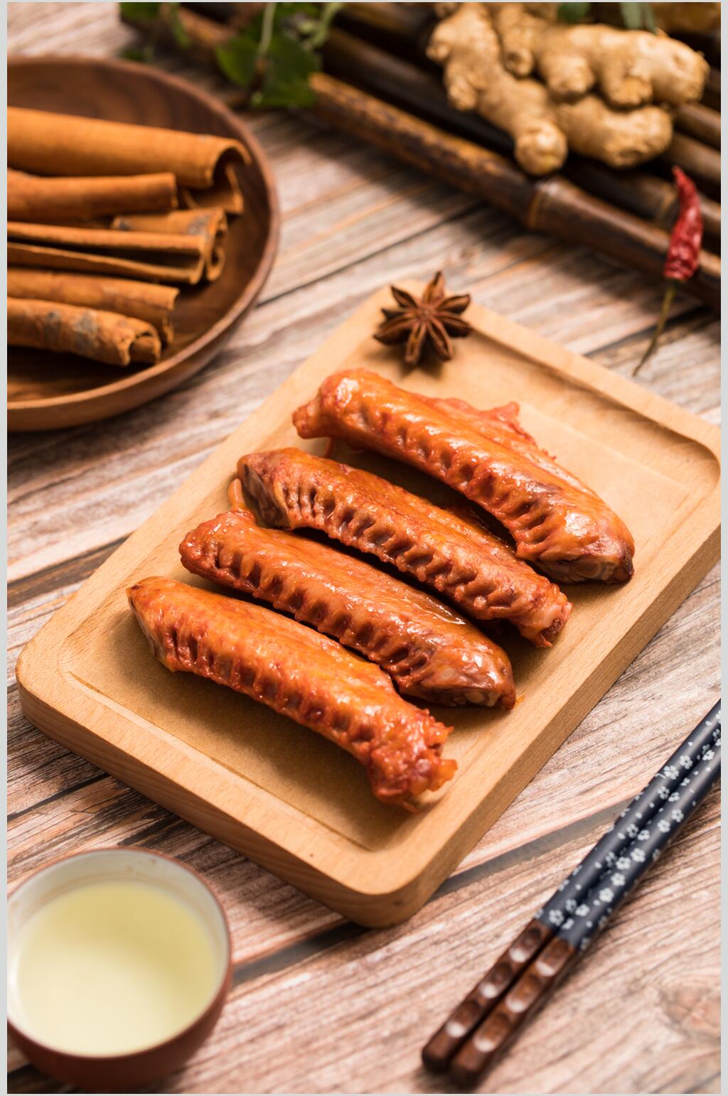 三根儿鸭翅卤味卤水美食图片素材