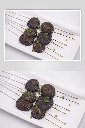 黑色烤菇串图片
