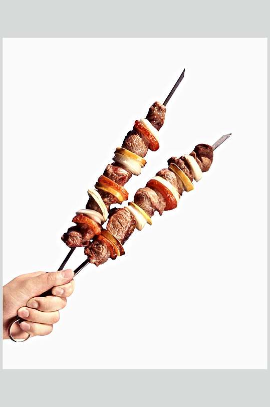 手拿俩串铁签烤肉烤肉串图片