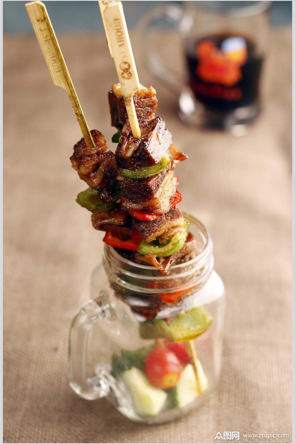 番茄肉串英文字母烧烤串串图片