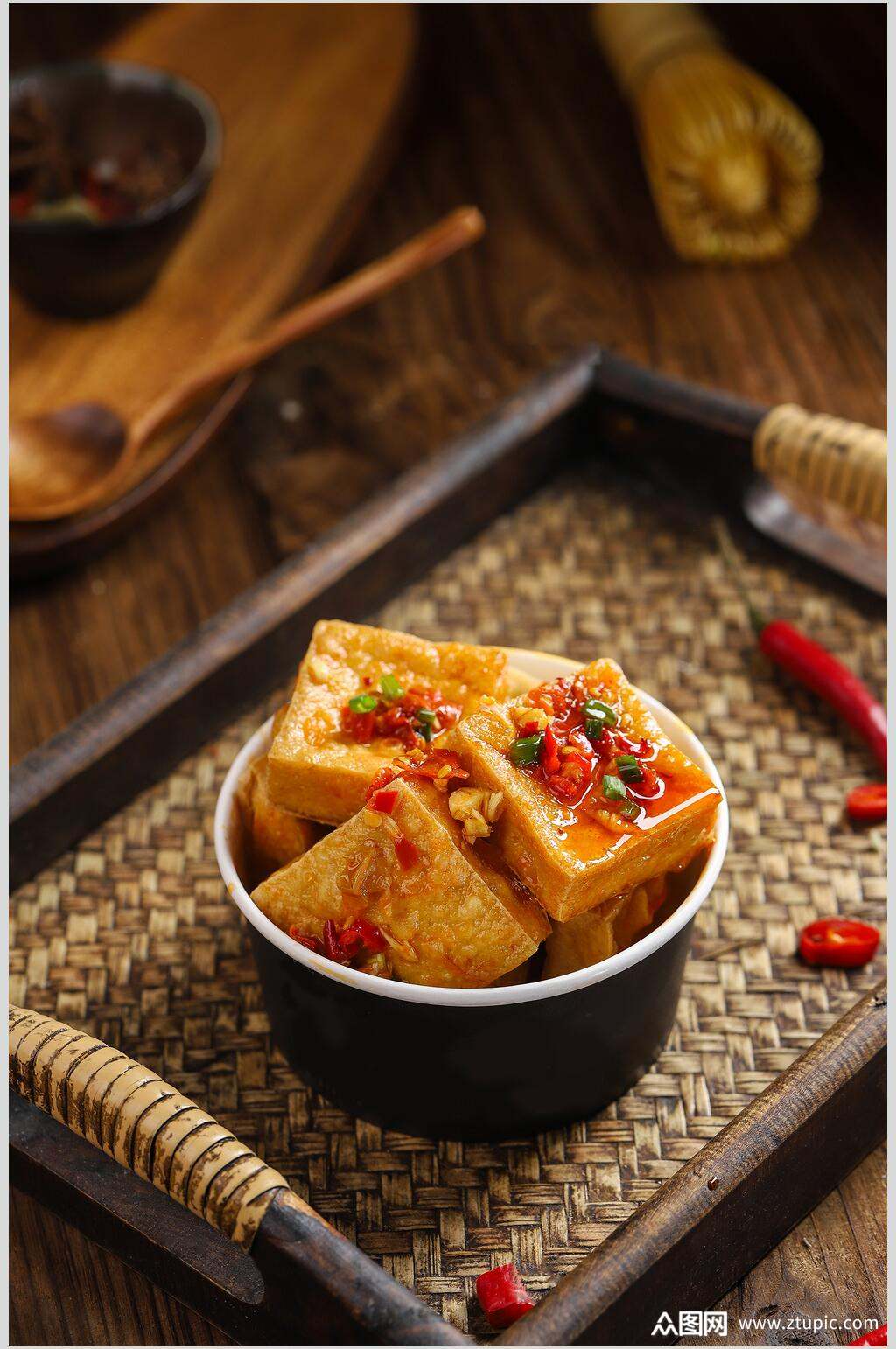 传统臭豆腐精美摆盘图片素材