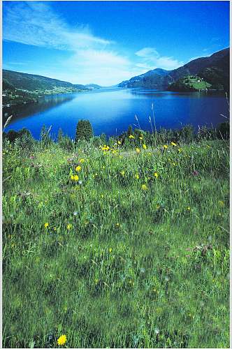 山水湖泊野外风景图片