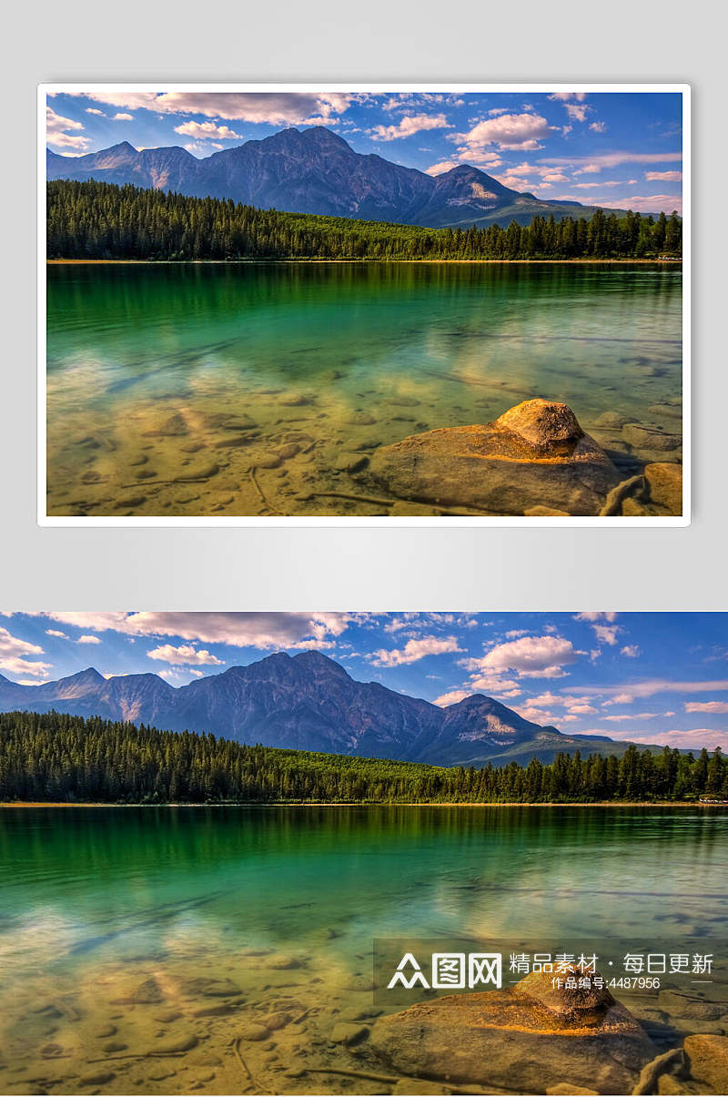 湖面石头蓝天白云户外风景图片素材