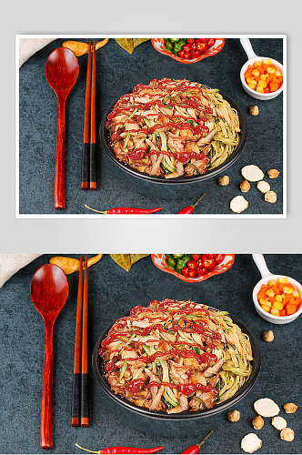 番茄烤肉拌饭摄影图片