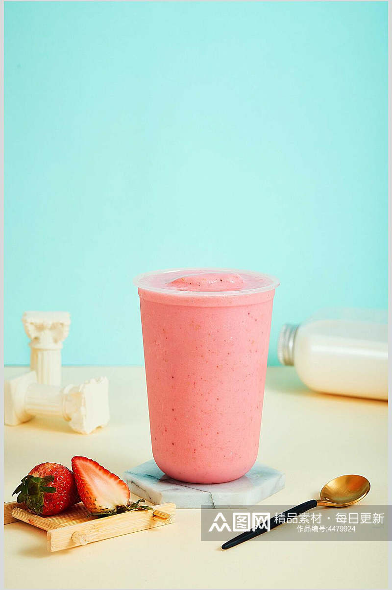 清新草莓奶茶甜品饮料图片素材