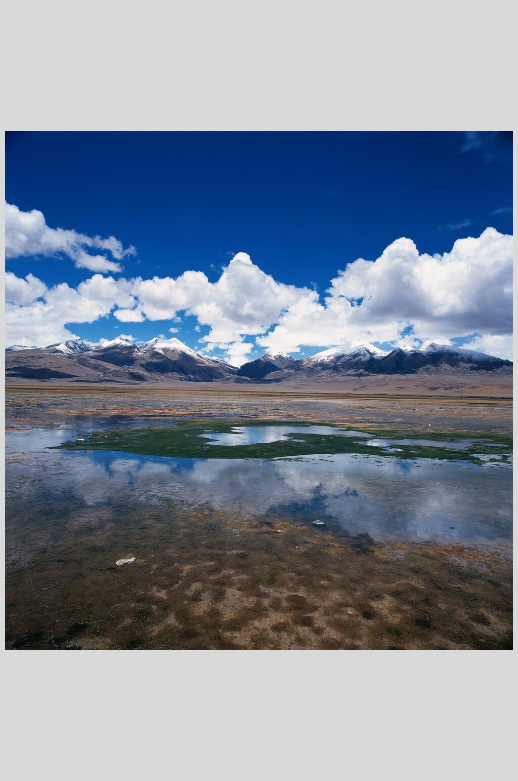 湖泊大山白云大自然风光摄影图素材