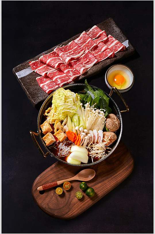 日工蔬菜豆芽肉卷寿喜锅美食摄影图