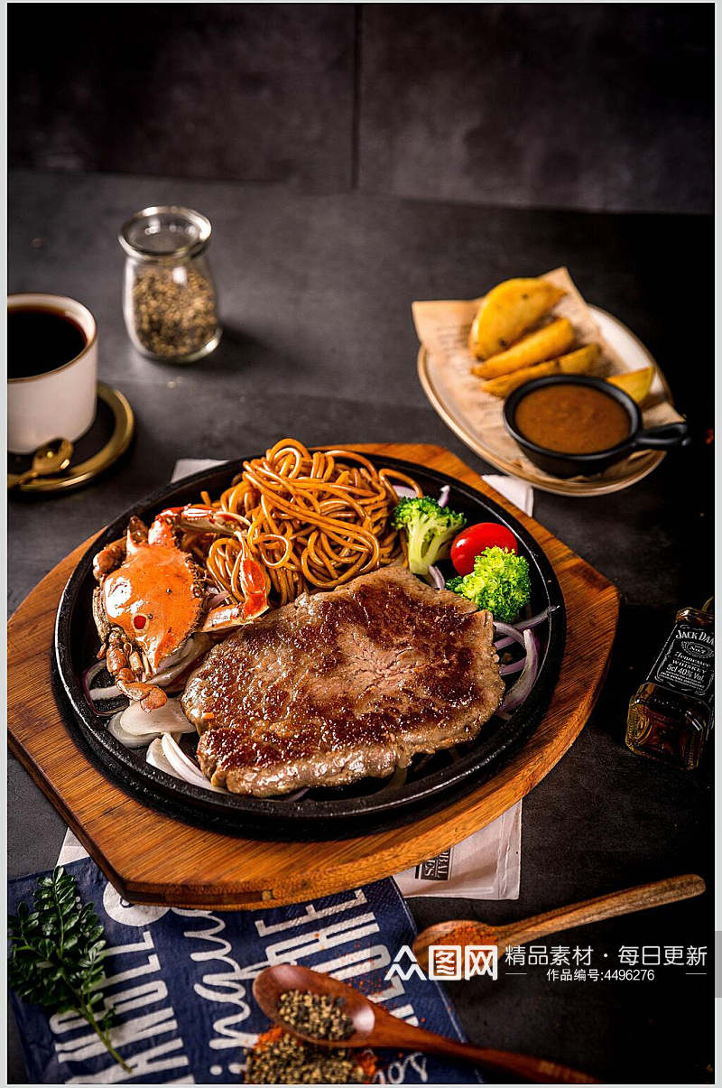 秘制海鲜面美味牛排实拍图食物图片素材