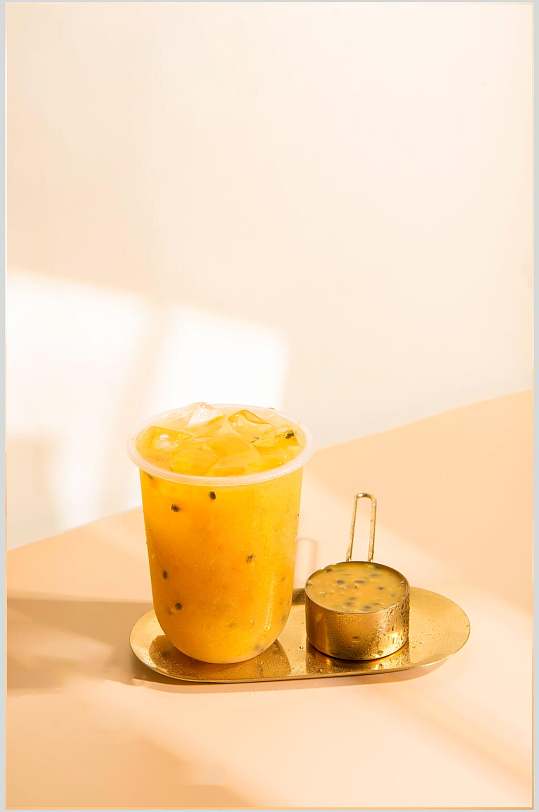 芒果百香果汁奶茶甜品饮料图片