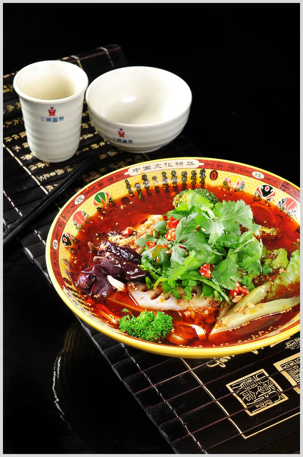 鲜香美味麻辣烫套餐图片素材