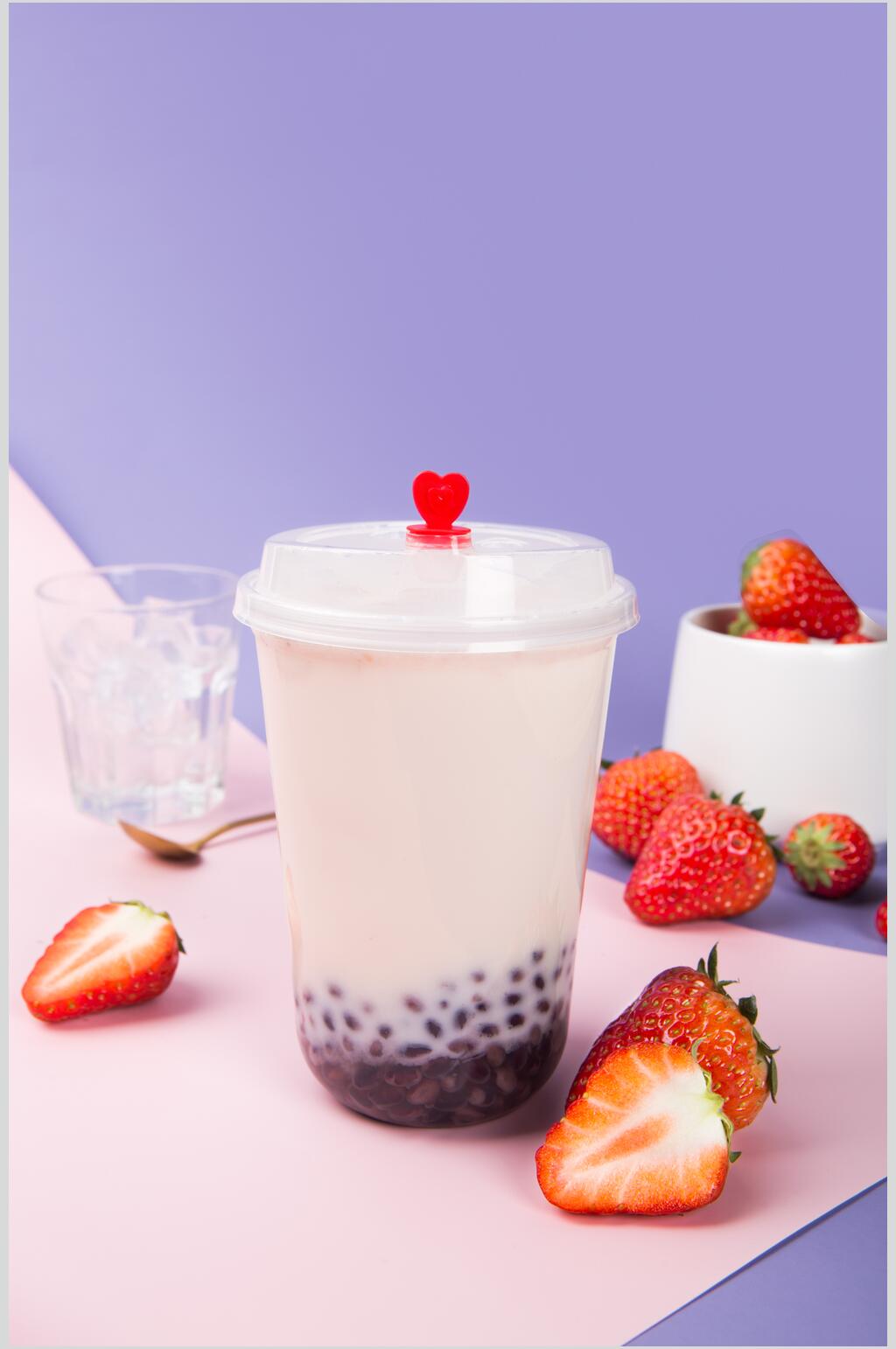 草莓紫色时尚奶茶图片素材