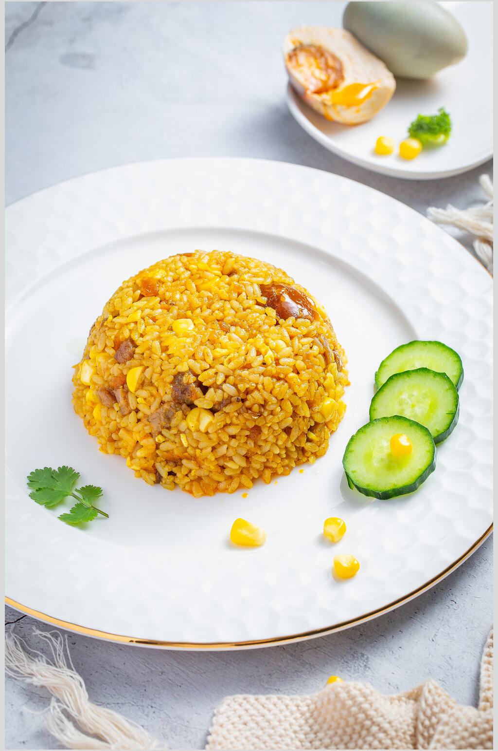 黄瓜片炒饭图片素材