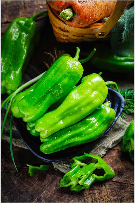 辣椒青椒蔬菜图片