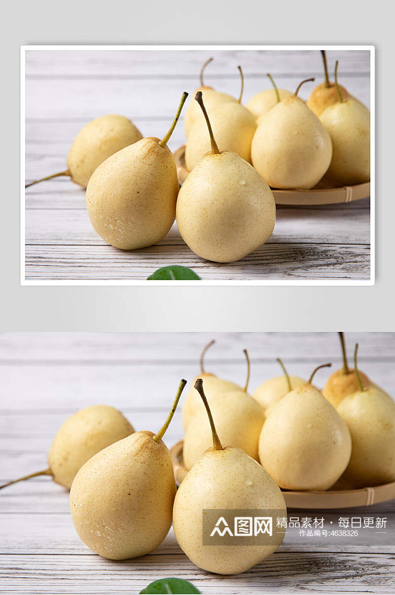 木质梨子水果摆饰摄影图素材