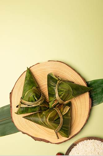 端午节中式布景粽子传统美食摄影图片