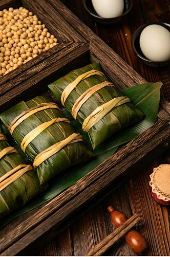 中国风布景端午节粽子传统美食摄影图片