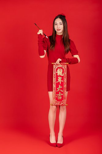 龙年针织衫国潮新中式春节美女人物摄影图片
