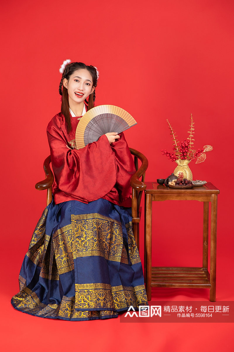 汉服国潮新中式春节美女人物摄影图片素材