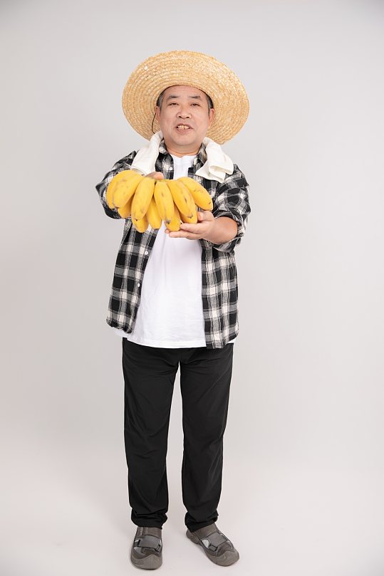 香蕉憨厚朴实农民人物摄影图片