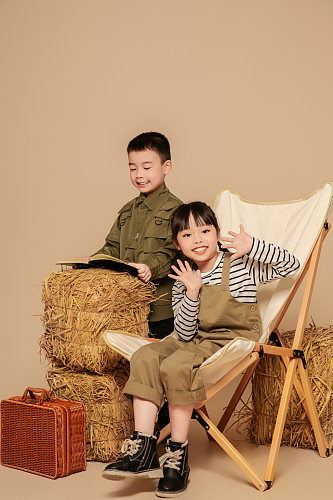 秋季时尚儿童人物摄影图片