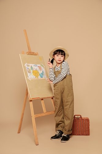 秋季背带裤绘画儿童人物摄影图片