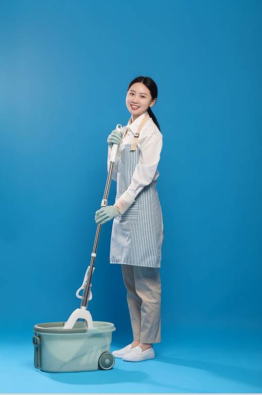 酒店清洁工家政保洁服务人物摄影图