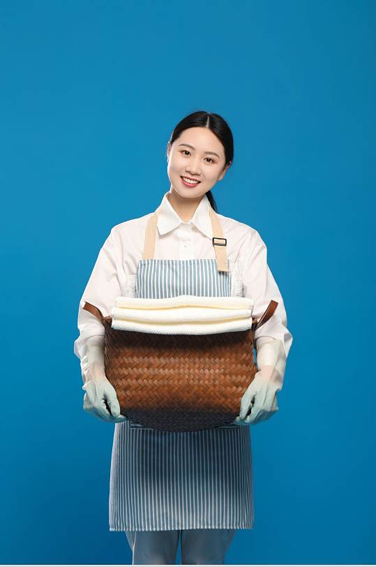 酒店清洁工家政保洁服务人物摄影图