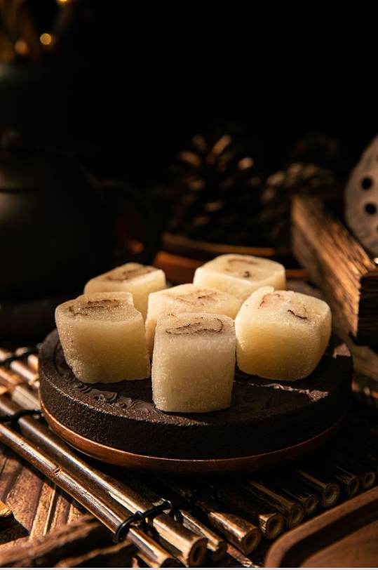 柳州芝麻味米糕糕点甜品食物摄影图片