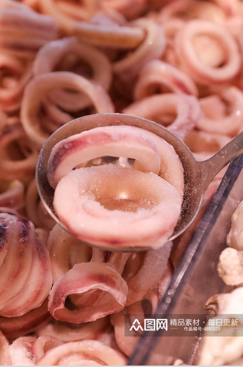 海鲜市场海产水产冰冻鱿鱼卷摄影图片素材