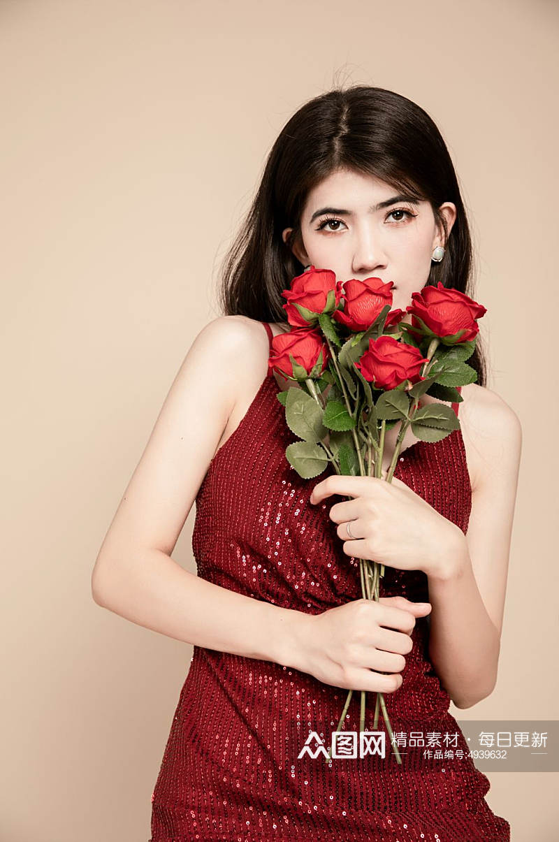 玫瑰酒红色连衣裙轻奢美女人物摄影图片素材