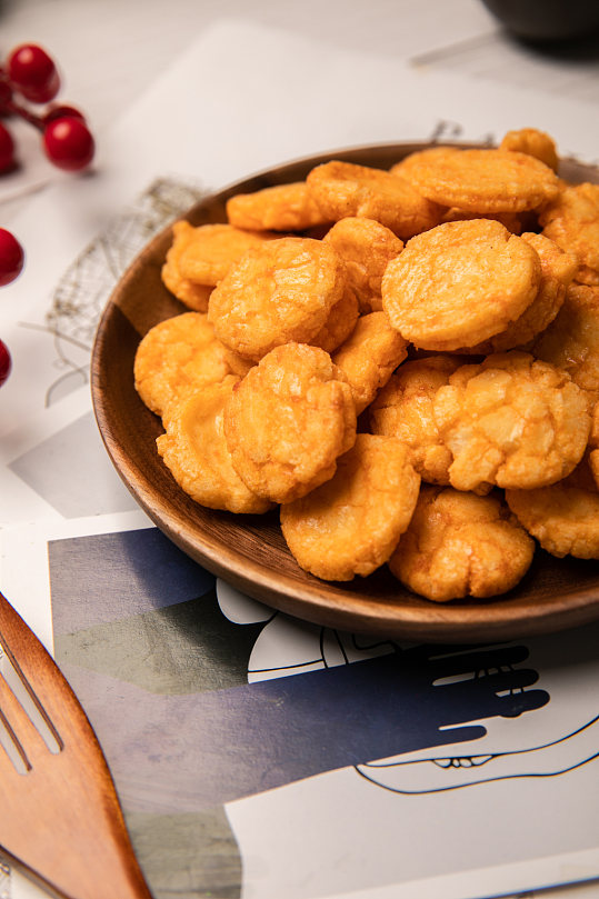 酥脆饼干零食摄影图片-众图网