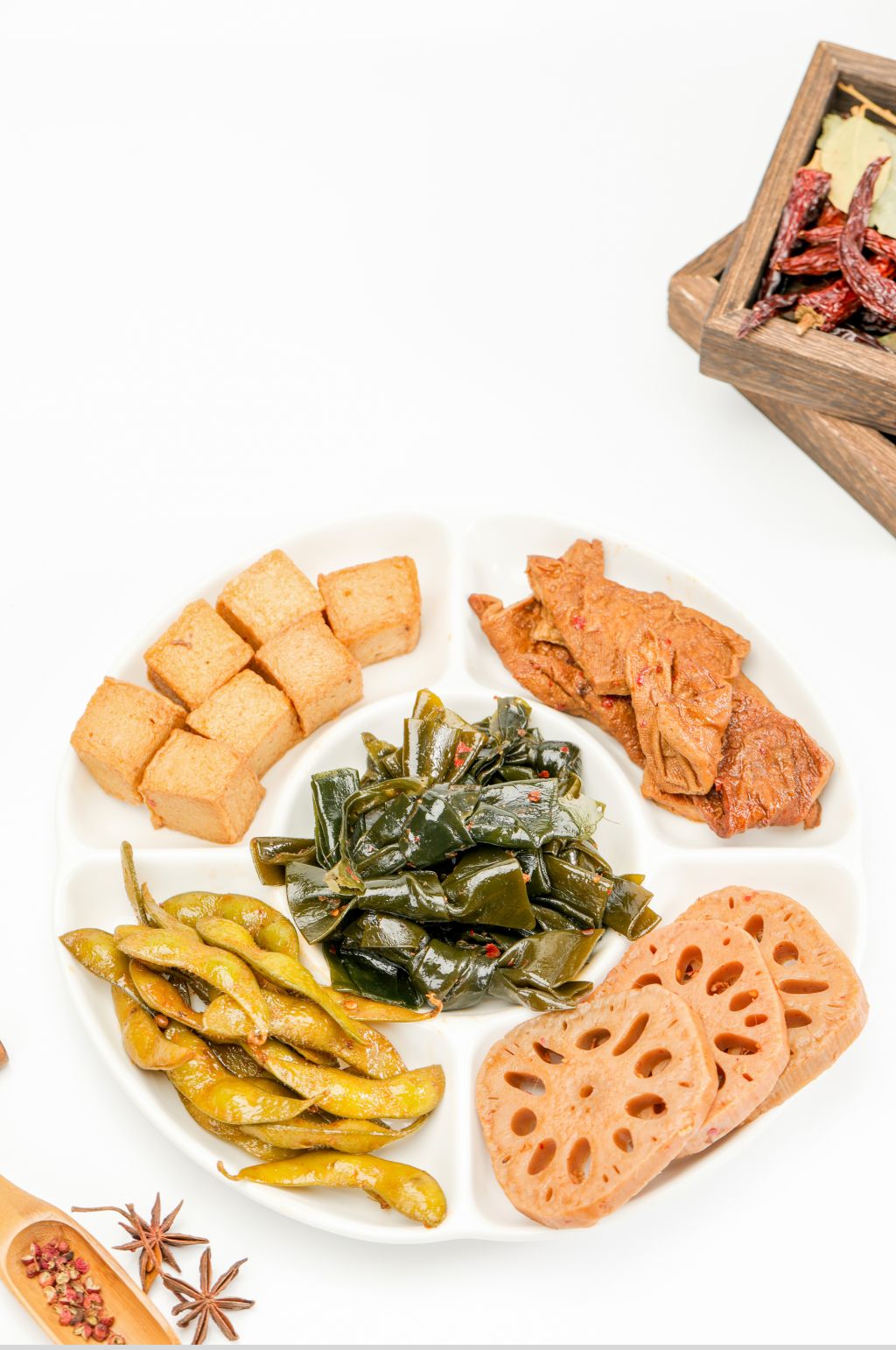 酸辣莲藕毛豆海带结豆腐块卤味美食摄影图片素材