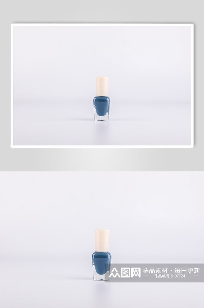 蓝色指甲油美甲物品摄影图素材