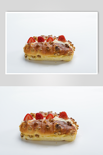 草莓甜心面包美食摄影图片