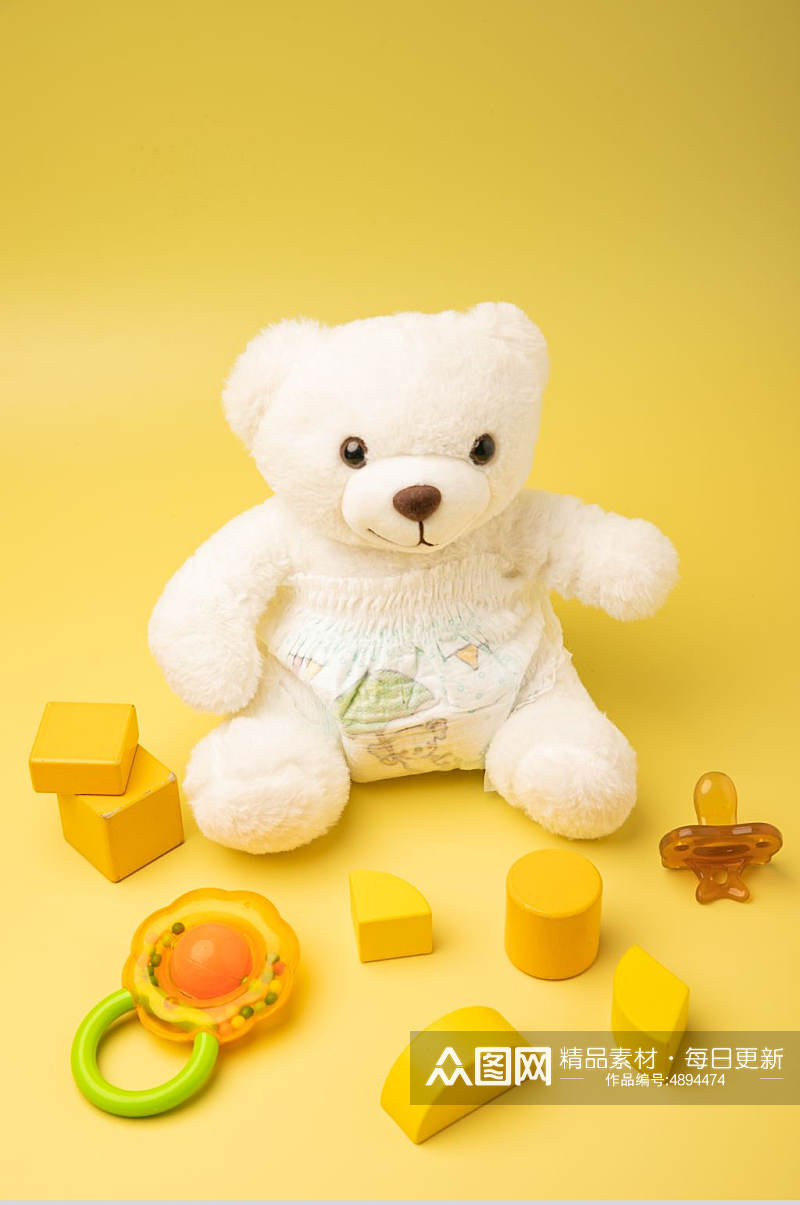 黄色温馨儿童用品母婴用品摄影图片素材