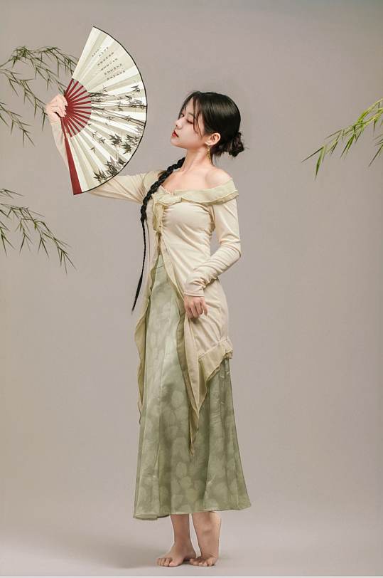 新中式国风时尚女生人物摄影图片-众图网