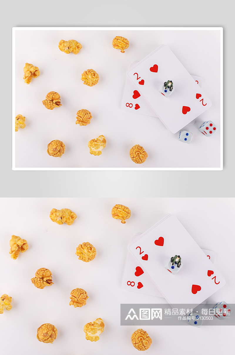玩偶花色扑克牌牌类摄影图素材