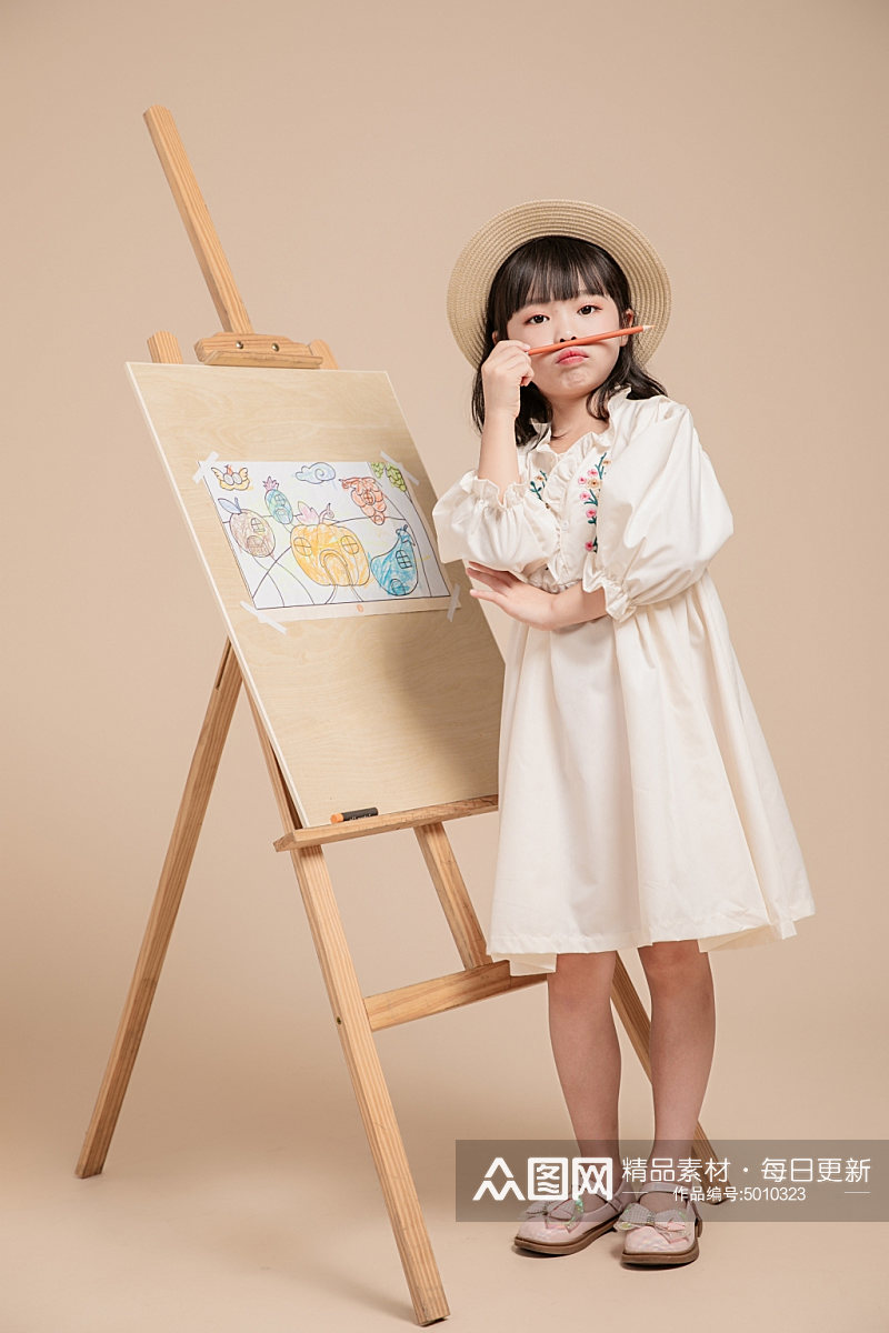 秋季白色碎花连衣裙儿童画画人物摄影图片素材