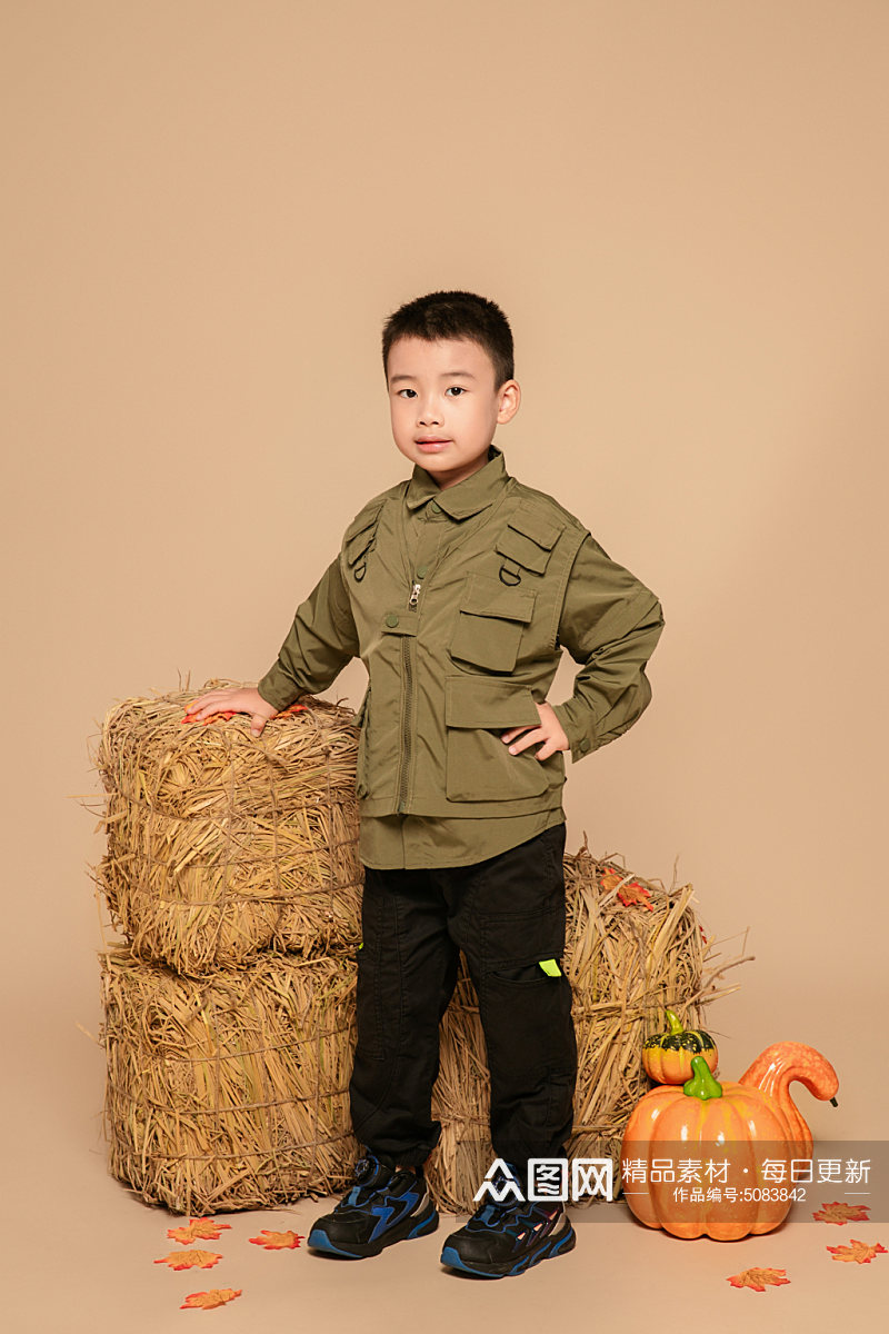 绿色夹克秋季秋装氛围儿童人物摄影图片素材