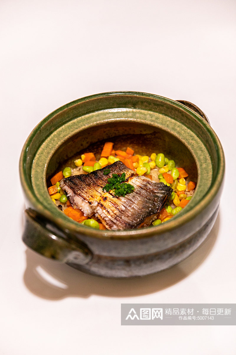 炭烤午鱼斧饭日料日本料理美食摄影图片素材