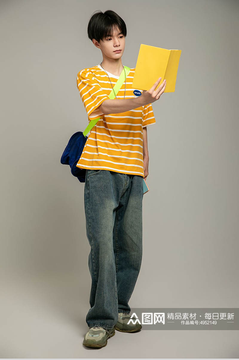 时尚夏季黄色条纹短袖T恤男生人物摄影图片素材
