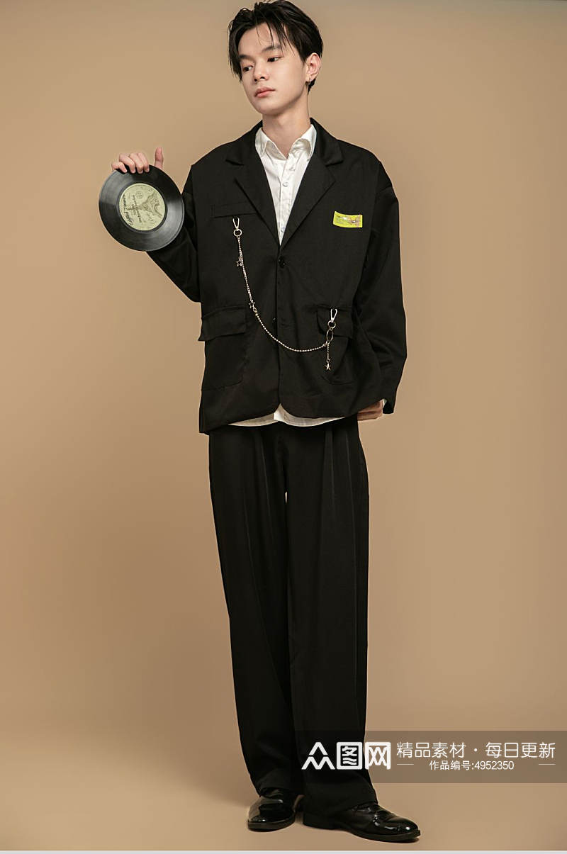 时尚原宿风链条设计西装男生人物摄影图片素材