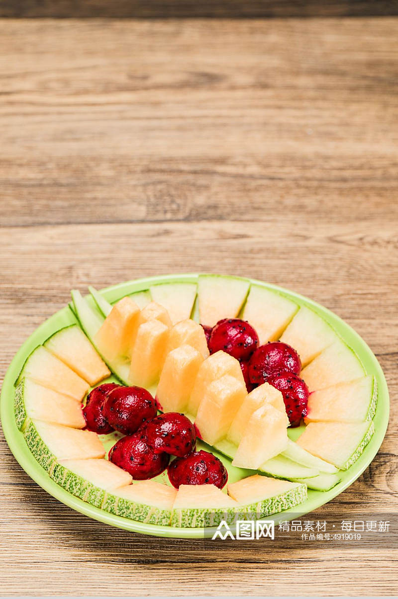 新鲜果盘哈密瓜火龙果水果鲜果摄影图片素材