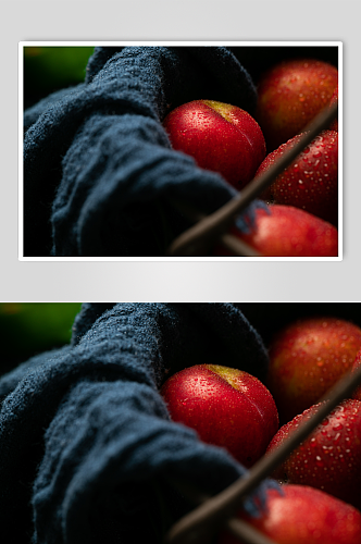 新鲜红布林李子水果鲜果摄影图片