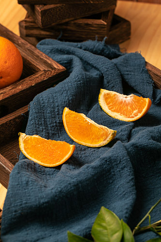 新鲜可口夏橙夏季水果摄影图片