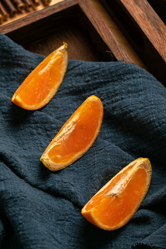 新鲜可口夏橙夏季水果摄影图片-众图网