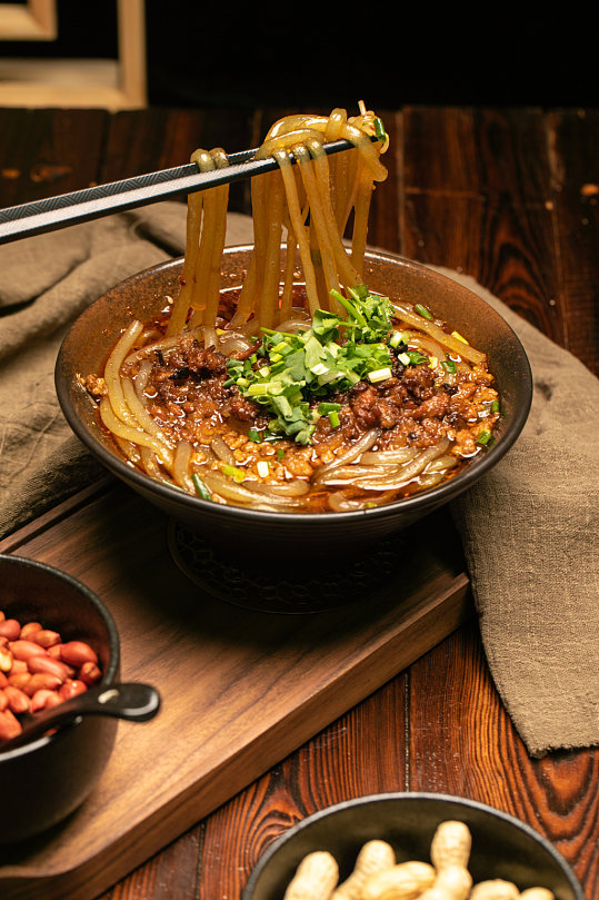 酸辣爽口酸辣粉美食摄影图片-众图网