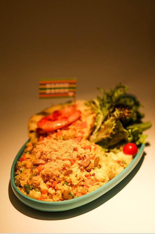 美味夜市菠萝炒饭泰国菜美食摄影图片