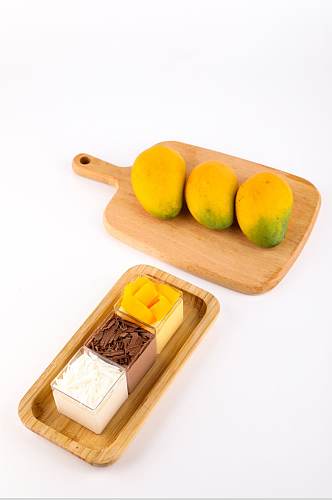 清新芒果巧克力慕斯蛋糕甜品美食摄影图片